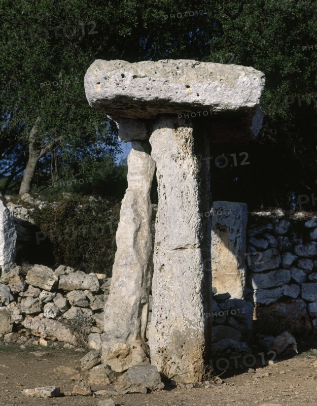 Taula of the Talaiotic Village of Torretrencada
