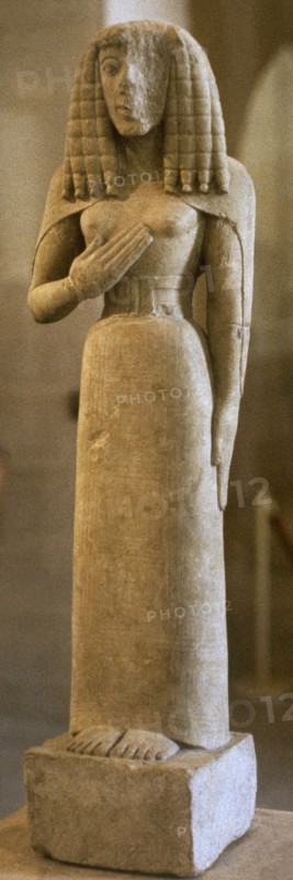 Lady of Auxerre. Archaic Greek goddess