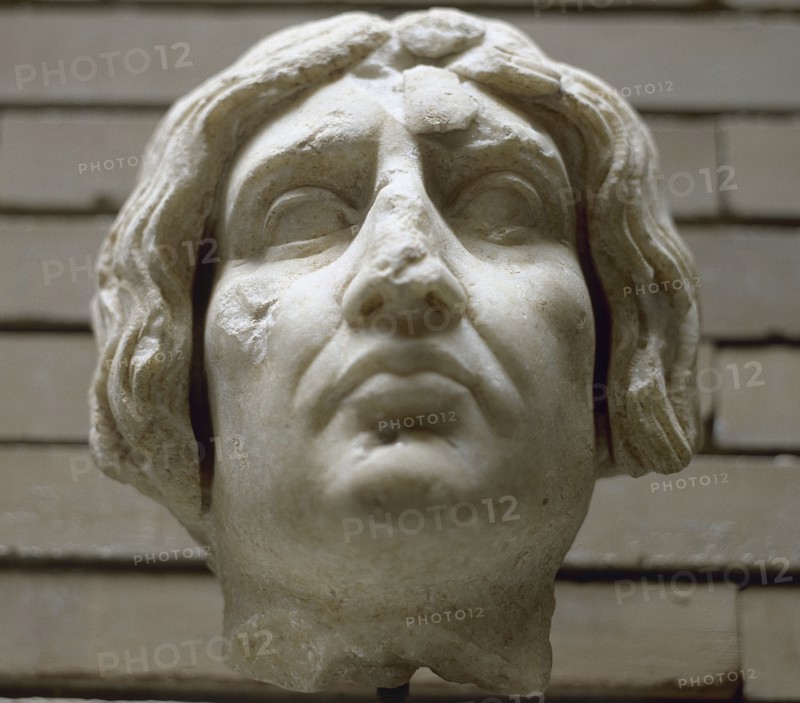 Head of Isis priestess.