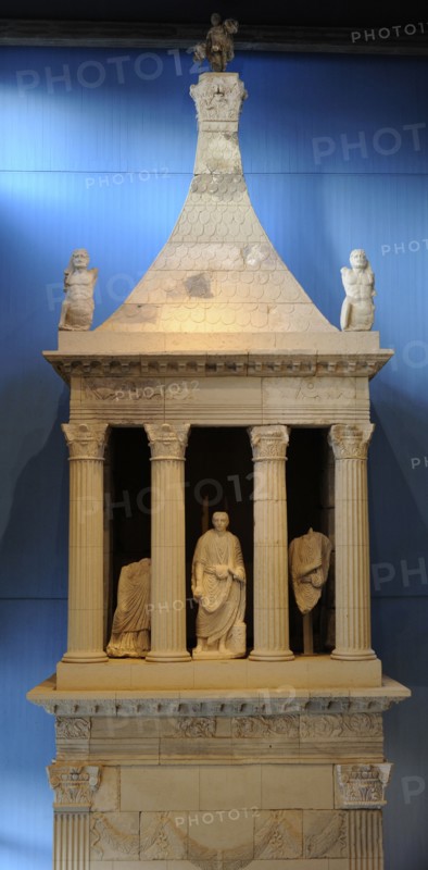 Mausoleum of Lucius Poblicius.