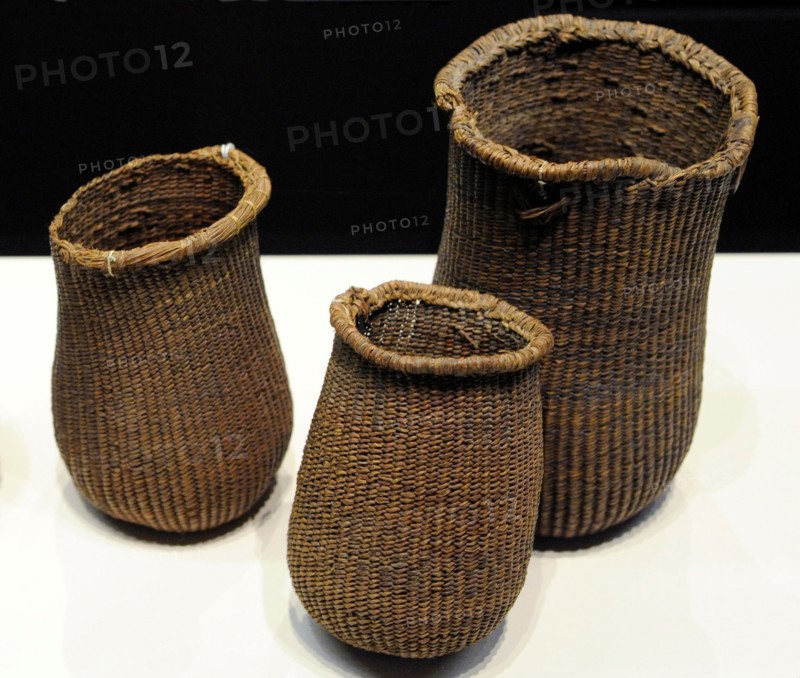 Esparto baskets from the Neolithic