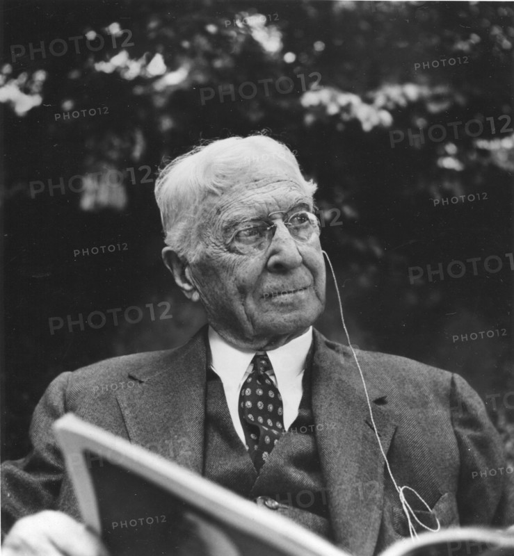 Bernard Baruch, who celebrated his 90th year in 1960, looks back on a remarkable career of public service of more than 40 years, as well as being a successful financier in private life. 1960.