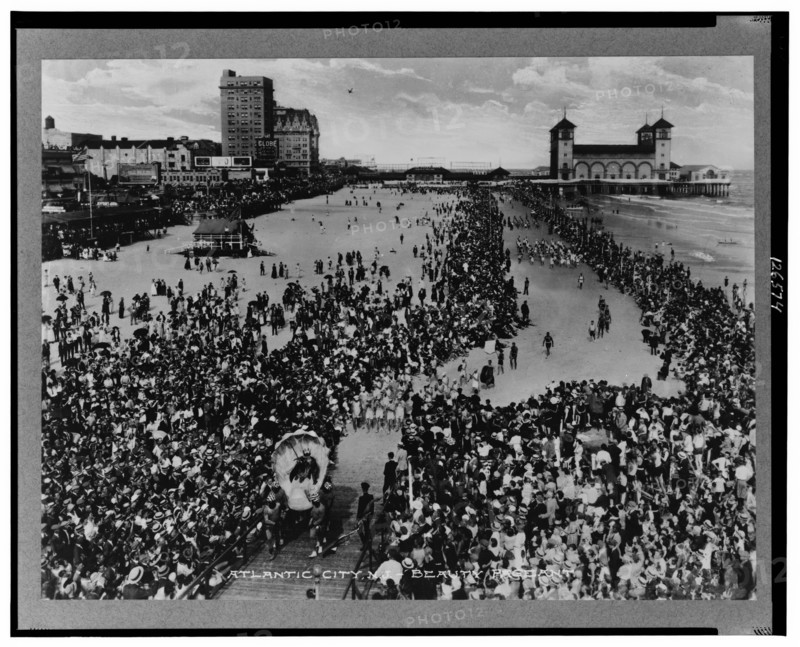 Atlantic City, N.J. - beauty pageant and crowd on the beach. 1920s.