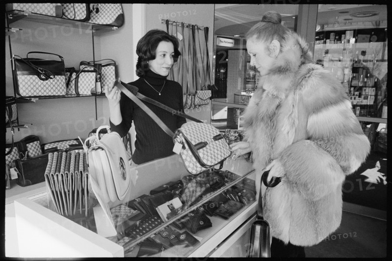 Buying Gucci Bag At Watergate Shop