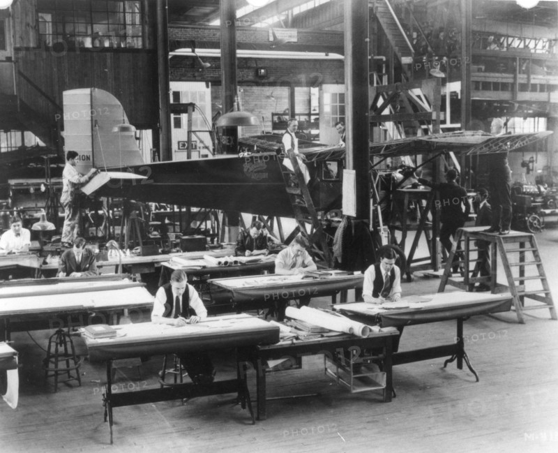Building the 'Robin' At the Curtiss-Robertson Factory
