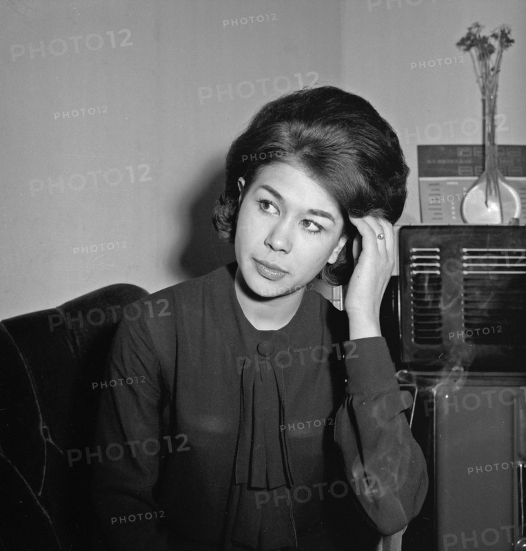 Anneke Grönloh at home / Date January 29, 1964 / Location Amsterdam.
