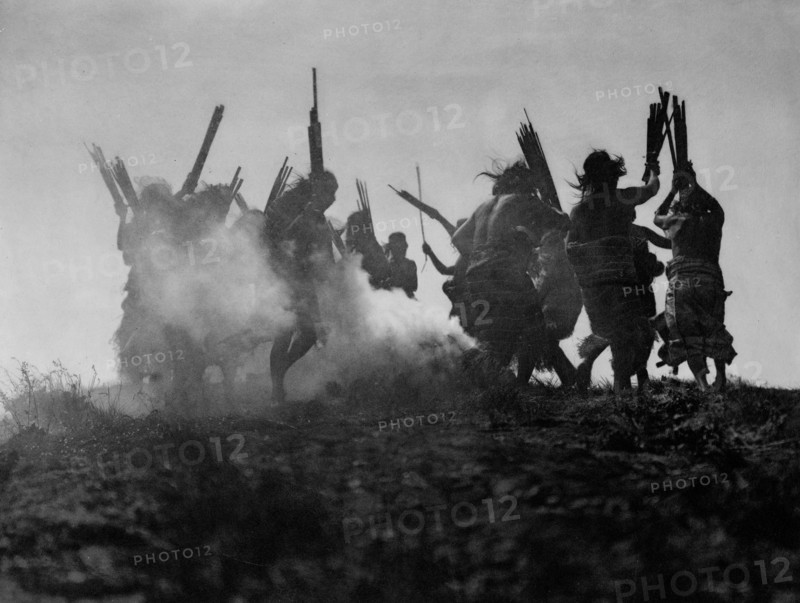 Edward S. Curits Native American Indians - Dancing to restore an eclipsed moon circa 1914.