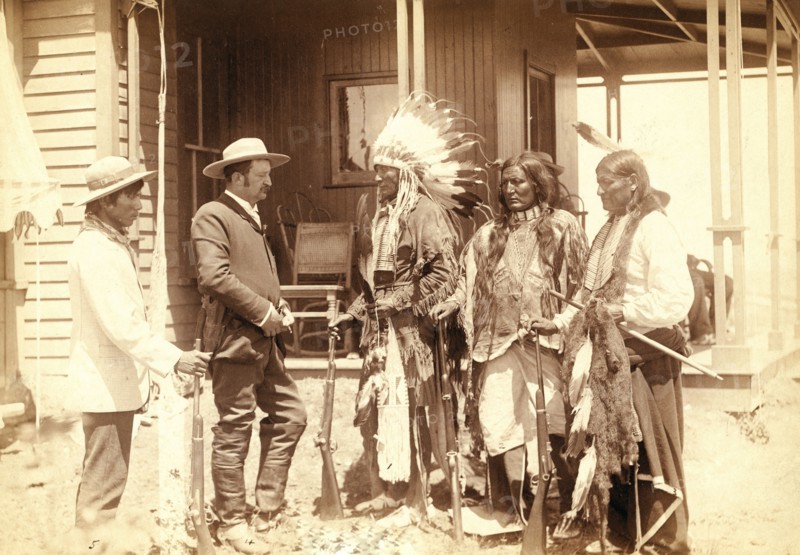 The Interview. Standing Elk, No. 1; Running Hog, No. 2; Little Wolf, No. 3; Col. Oelrich, No. 4; Interpreter, No. 5 1887-1892  .