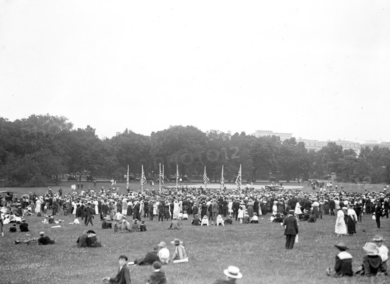 Confederate Reunion: Registration Day, crowds at monument grounds circa 1917.