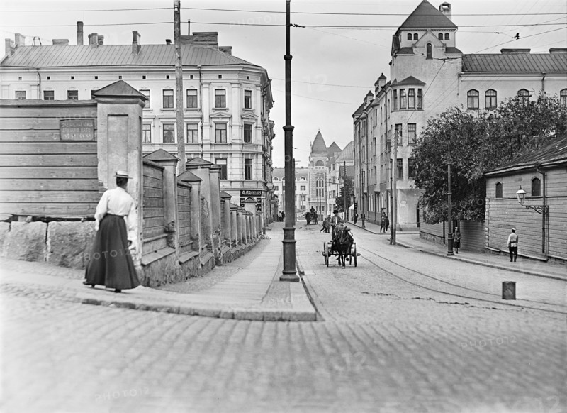 Helsinki street scene 1908.