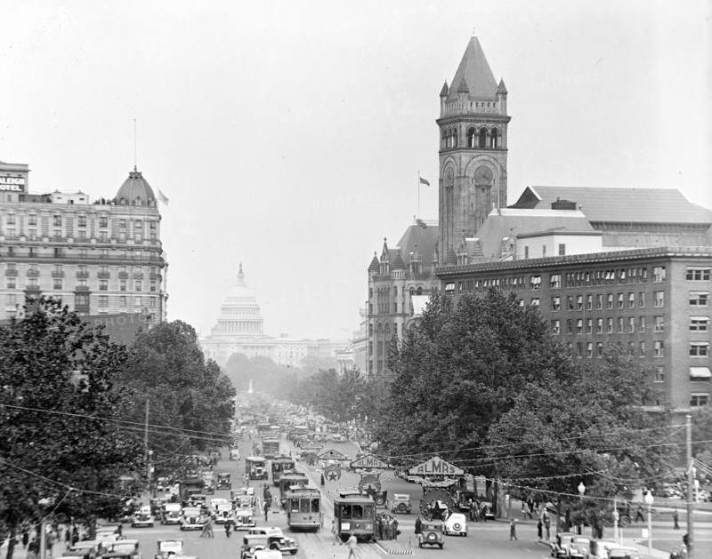 View of Pennsylvania Avenue, U.S. Capitol, Washington, D.C. circa 1935.