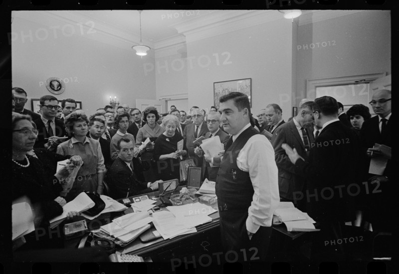 Pierre Salinger Press Conference on Cuba