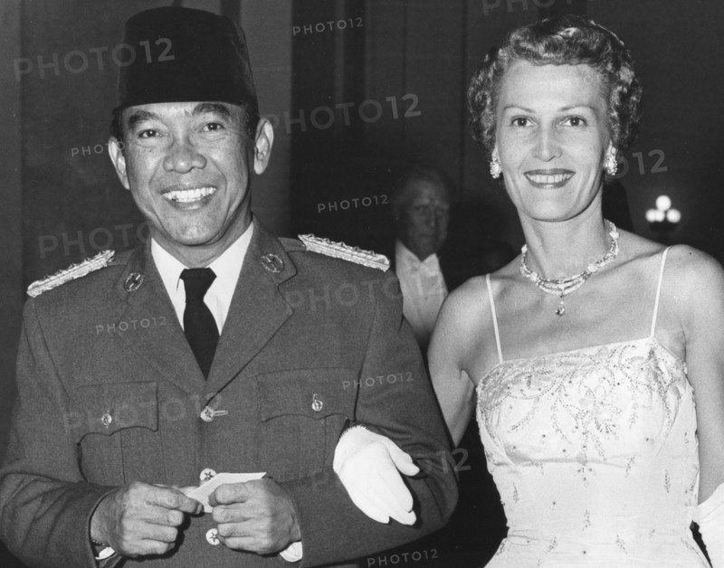 President Sukarno and Pat Nixon
