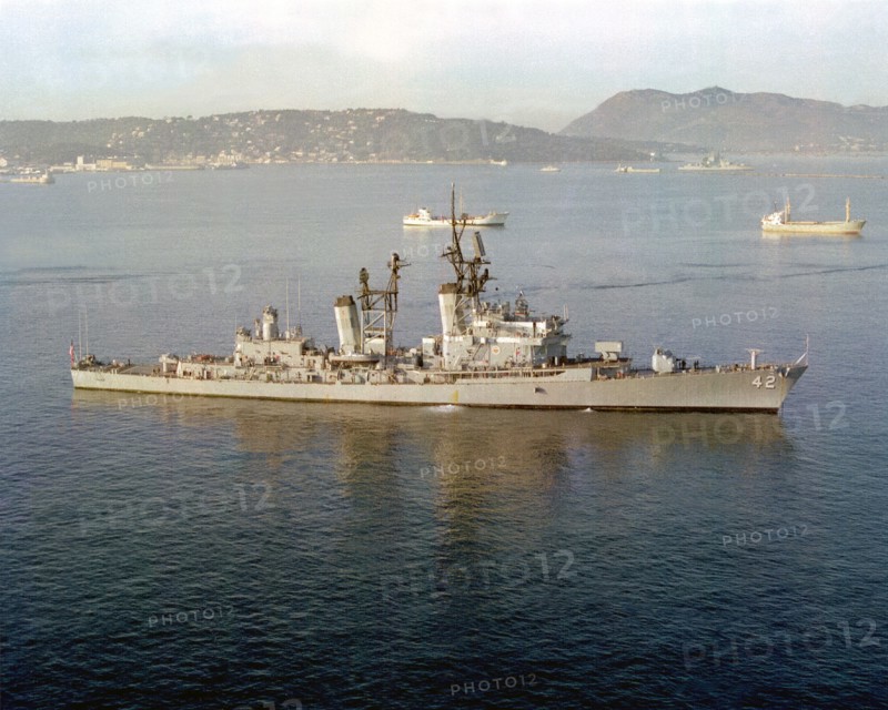 Guided missile destroyer USS MAHAN