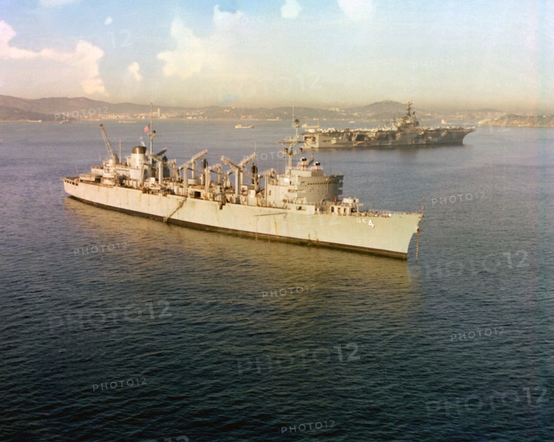 Fast combat support ship USS DETROIT