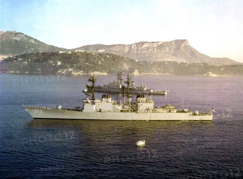 Destroyer USS CARON
