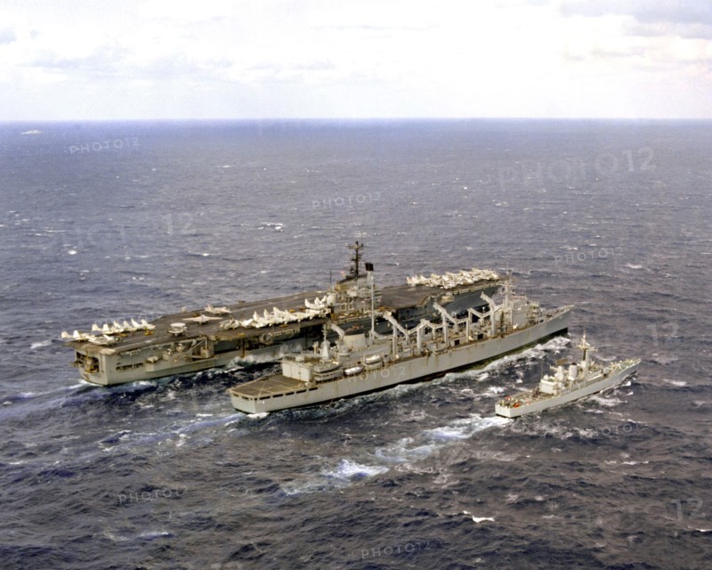 Aircraft carrier USS INDEPENDENCE