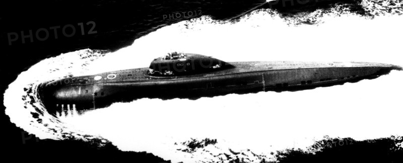 1977 - A port beam view of a Soviet Victor class fleet submarine underway.