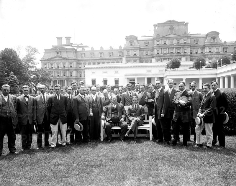 William Howard Taft with newspapermen
