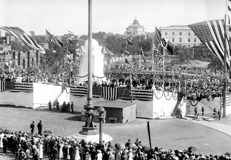 Columbus Mermorial Unveiling ceremony
