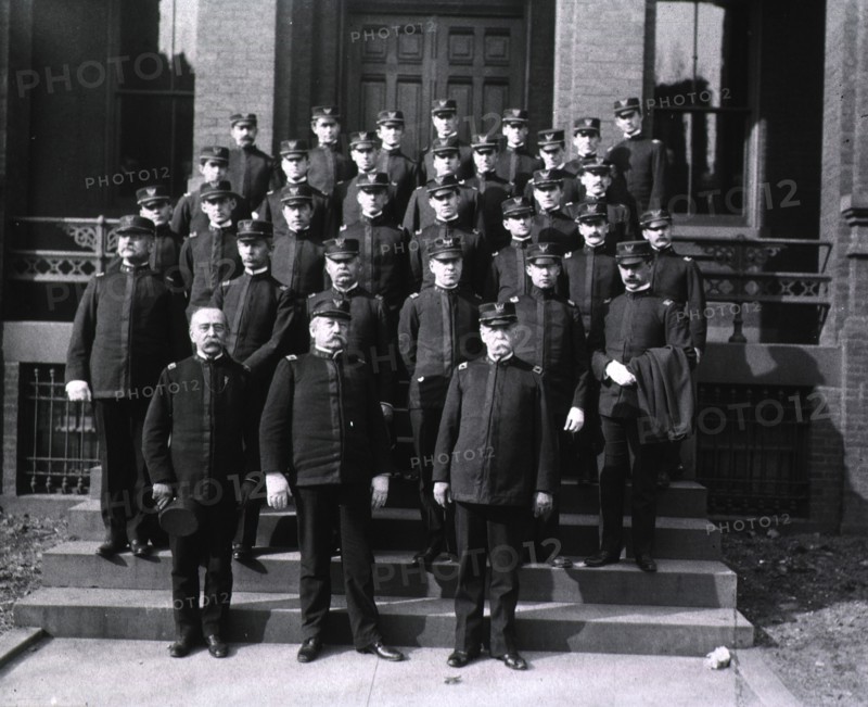 Faculty and [class?] of student officers