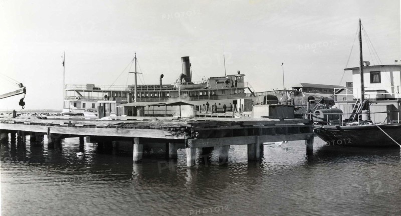 the Steamer Block Island at landing in Plum Island New York. 1937-1959.