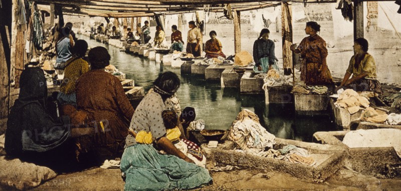 Lavanderas, City of Mexico ca. 1884