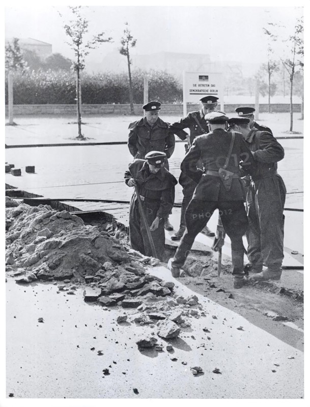 Berlin Wall Photo