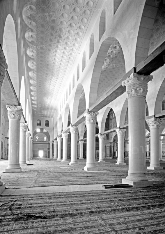 Mosque el Aksa or Mosque al-Aqsa, the east aisle ca. between 1940 and 1946