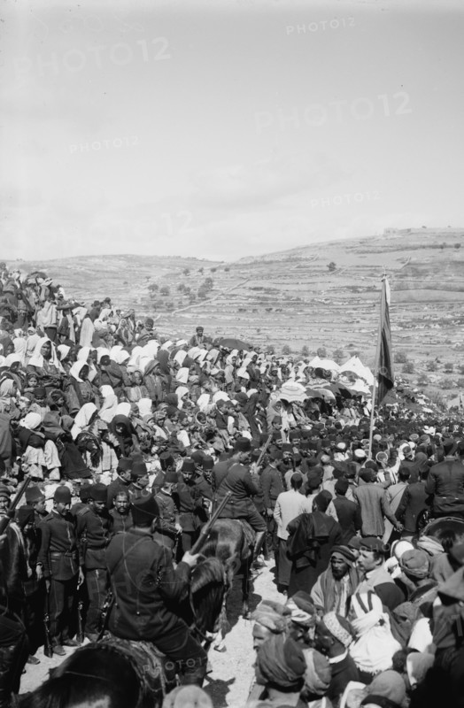 Neby Moussa [i.e., Nebi Musa]. Crowds at St. Stephen's Gate ca. between 1898 and 1946