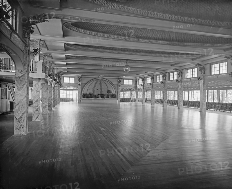 Glen Echo Maryland, empty ball room ca.  between 1910 and 1926