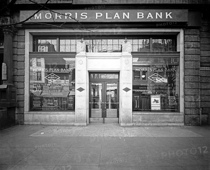 Morris Plan Bank front window ca.  between 1910 and 1926