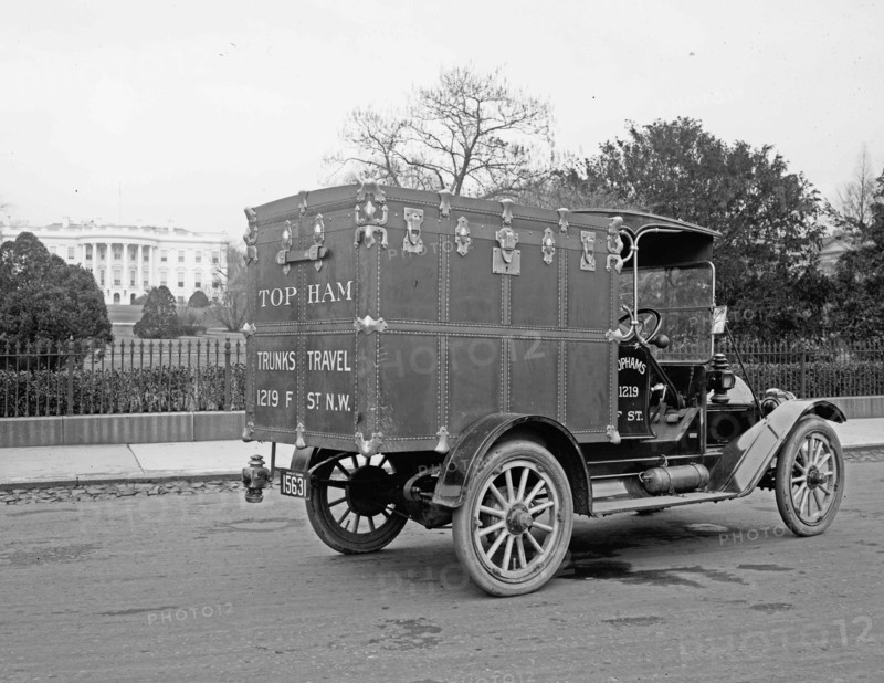 Topham's Trunck auto ca.  between 1910 and 1935