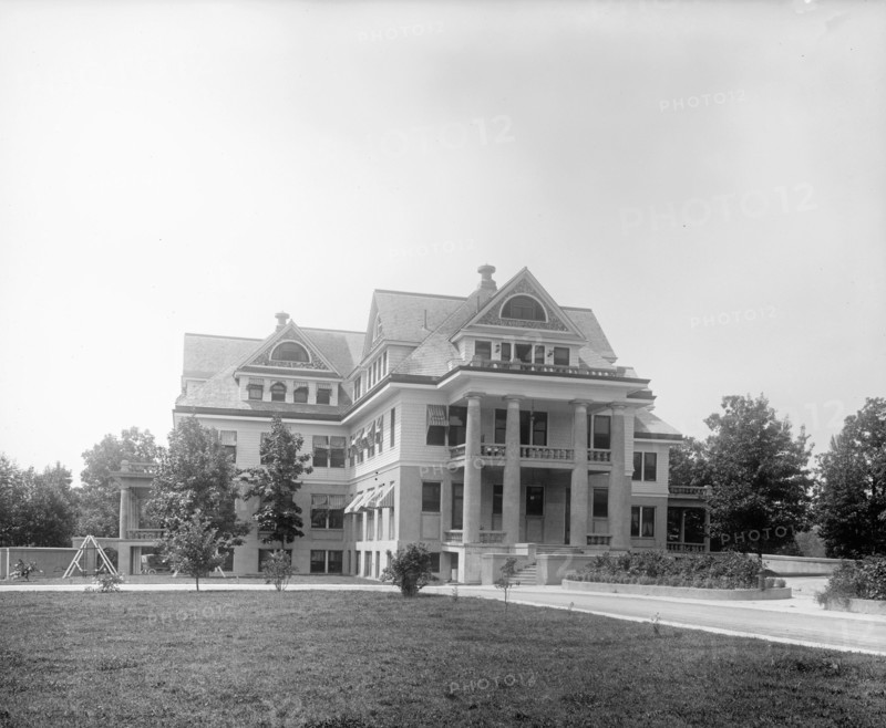 Washington College, [Takoma Park, D.C.], north front ca.  between 1910 and 1926