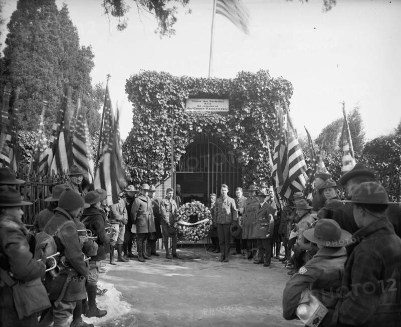 Boy Scouts at Mt. Vernon, [Virginia]. ca.  between 1910 and 1920