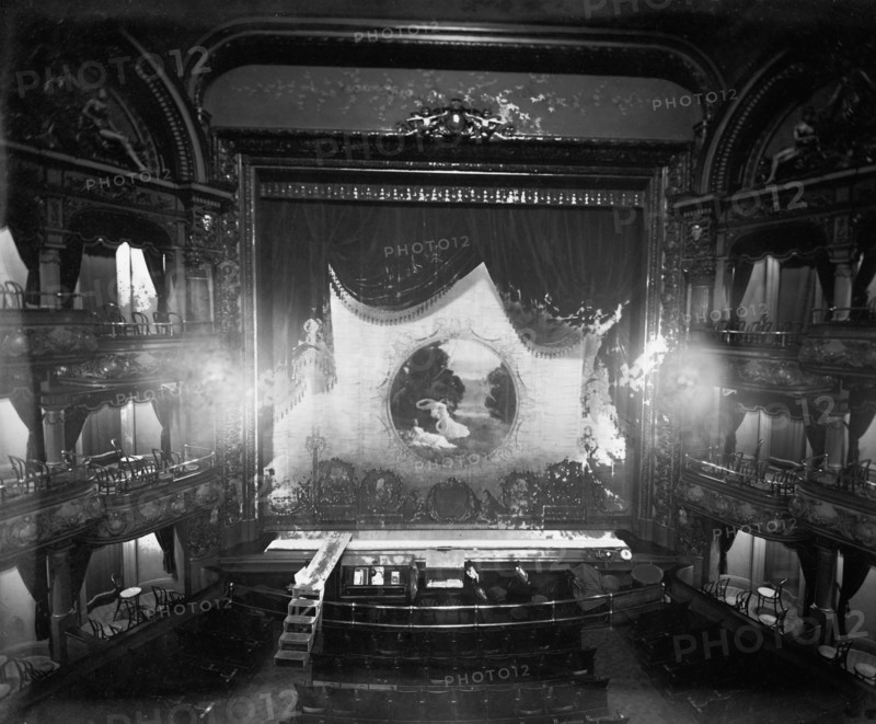 Gayety Theater, empty interior. ca.  between 1910 and 1920