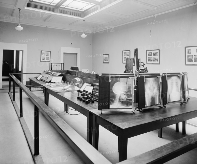 Academy of Sciences, electricity exhibit ca.  between 1910 and 1935