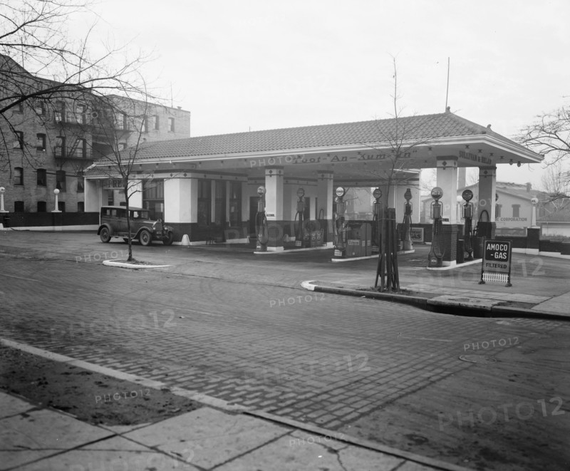 Texaco Company Sullivan & Helan Staler, Amoco gas sign ca.  between 1910 and 1926