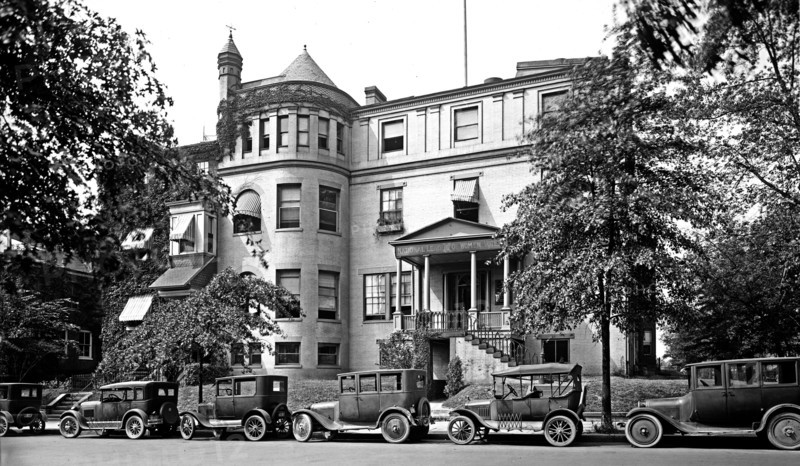 Cars parked outside the National League of Women Voters office ca.  between 1910 and 1926
