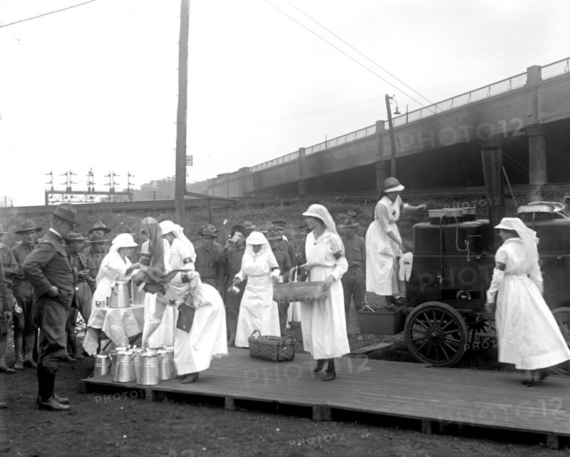 Red Cross nurses operating a canteen, Union Station, Washington, D.C., World War I. ca.  between 1910 and 1920