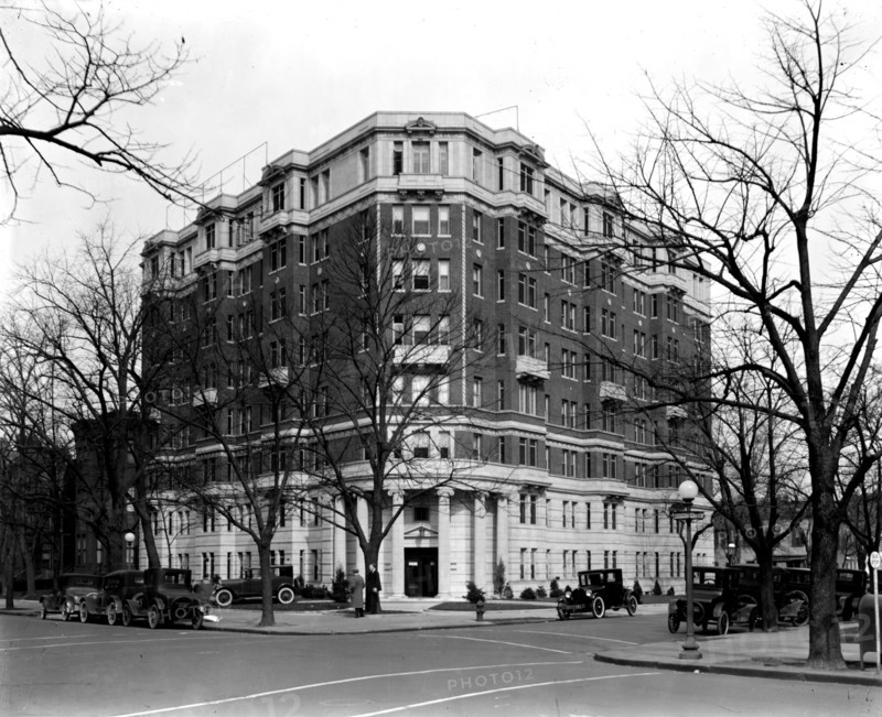 Building, corner of Massachusetts and 13th St., N.W., Washington, D.C. ca.  between 1910 and 1935