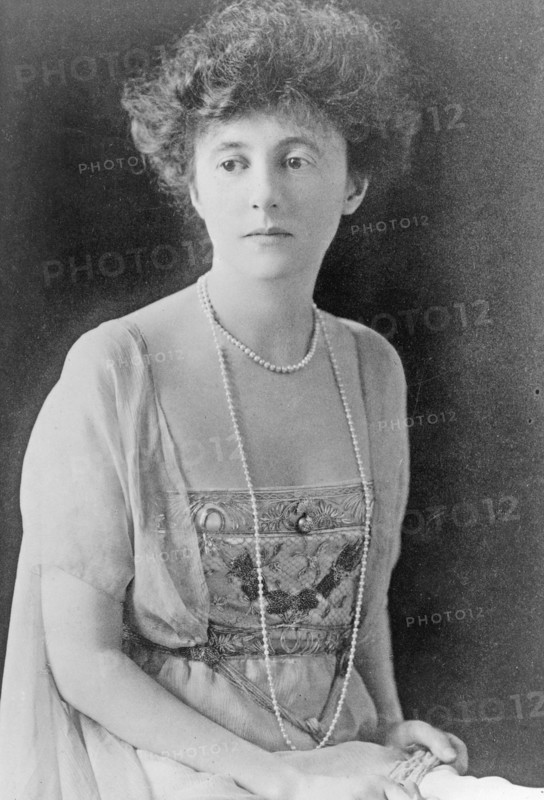 Lady Swathling, half-length portrait, seated, facing slightly left ca.  1910