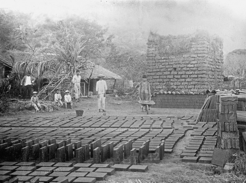 Workers at a brick yard in San Salvador El Salvador ca.  between 1909 and 1920