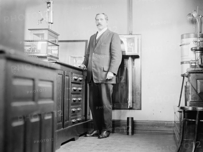 Marvin, Chief of Weather Bureau ca. between 1909 and 1919 (probably Charles F. Marvin)