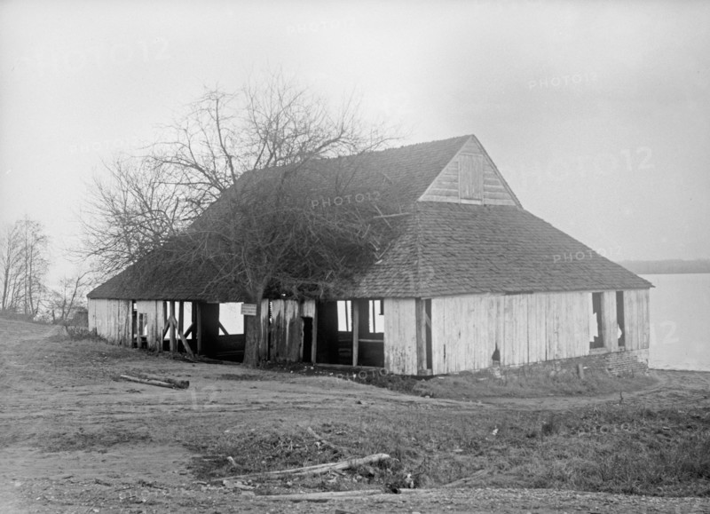 Tobacco warehouse at Belvoir, (Estate of Lord Fairfax) VA ca. between 1909 and 1940