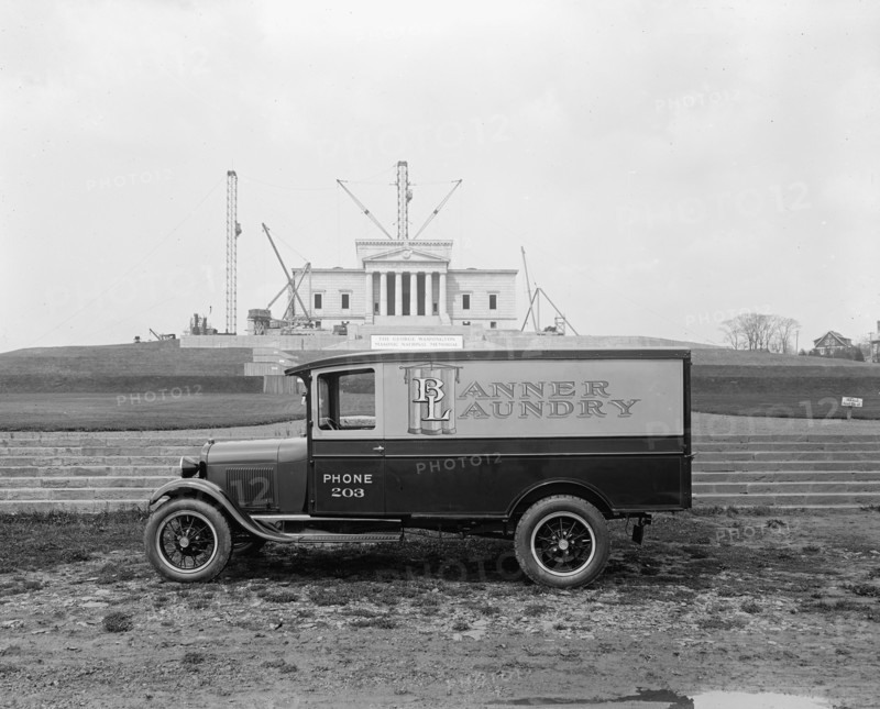 Ford Motor Co., Banner Laundry truck at George Washington. Memorial ca. between 1909 and 1940