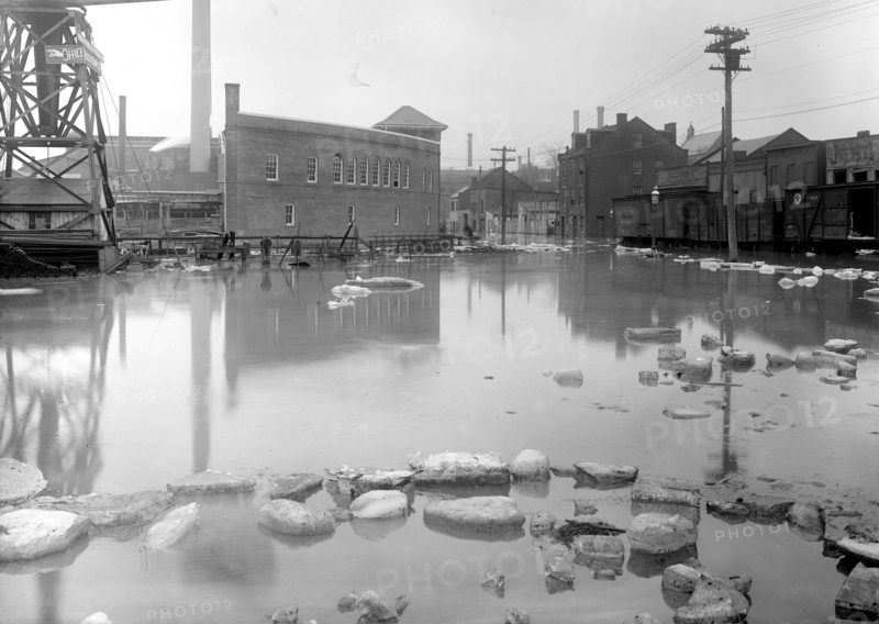 Flood waters in Washington, D.C. ca. 1918