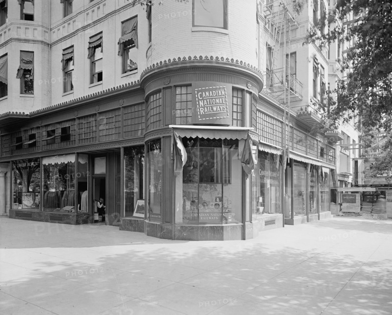 Canadian National Railways office, exterior ca.  between 1918 and 1928