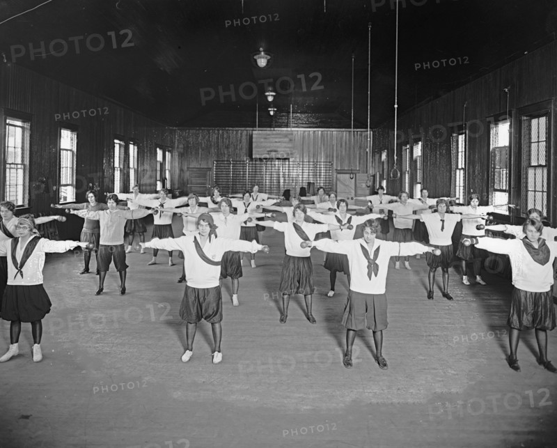 Washington Sanitarium, [Takoma Park, Maryland], women exercising in a gymnasium ca.  between 1918 and 1928