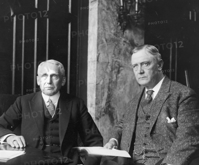 L to R: Senator Frank Kellogg, Senator Harry S. New ca.  between 1918 and 1920
